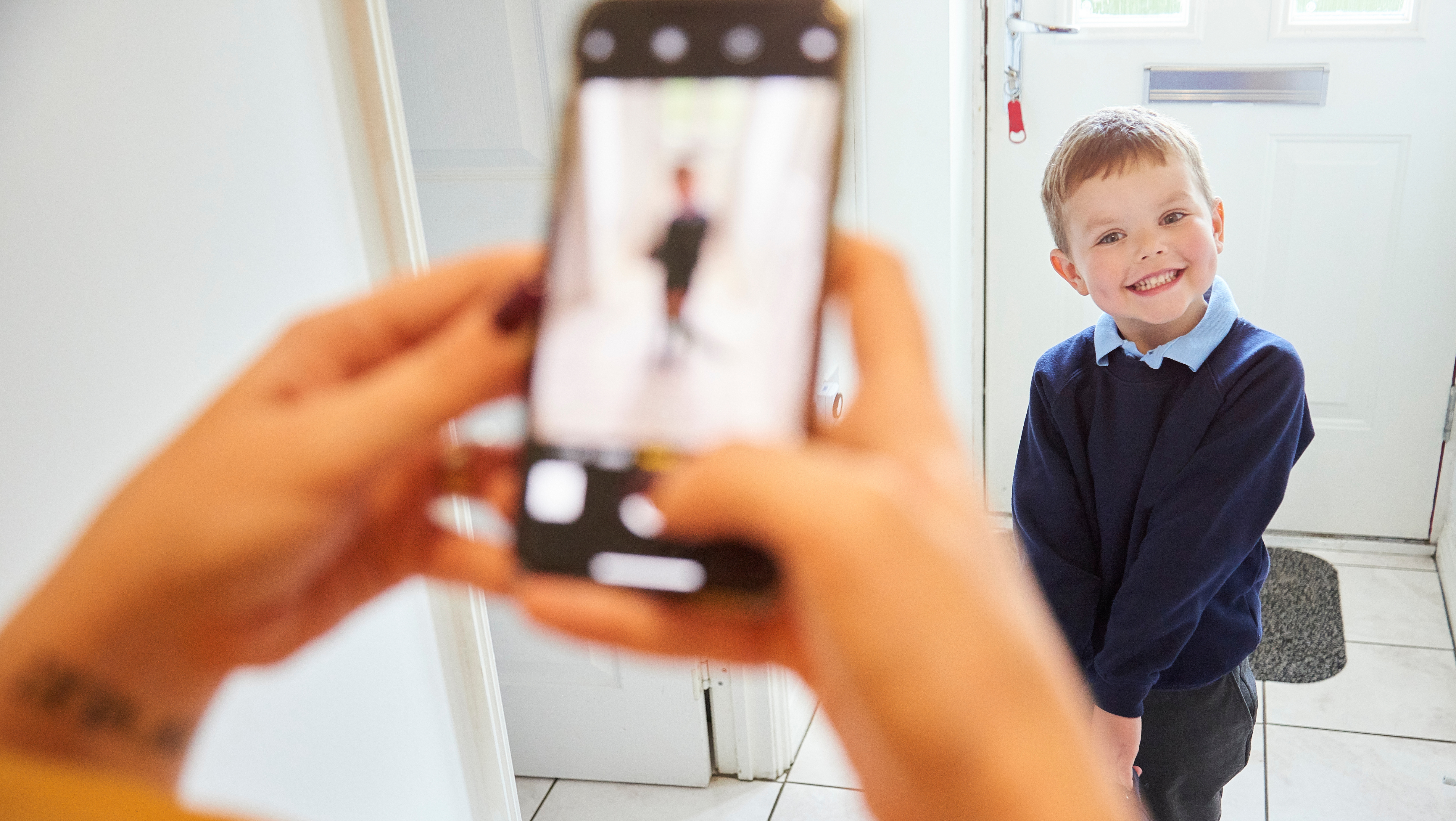 Read more about the article The Unintentional Dangers of ‘First Day of School’ Photos